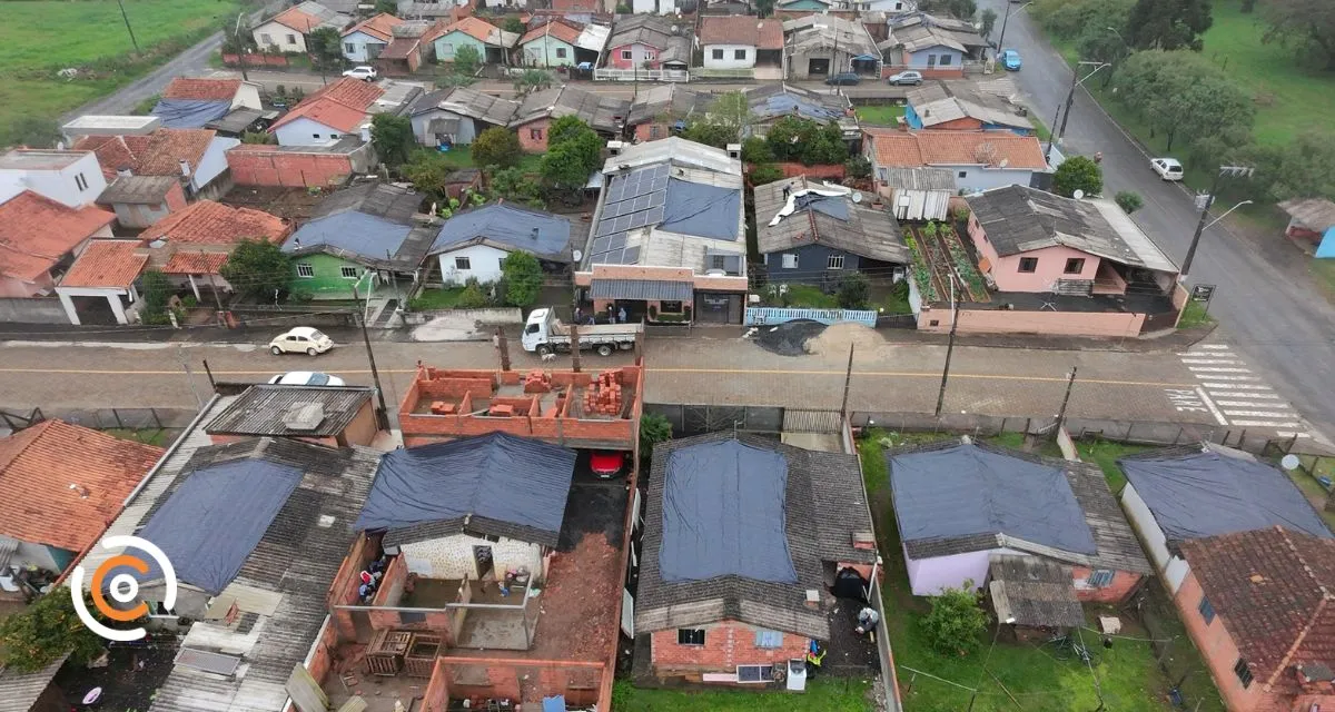Dezenas de residências foram danificadas com a chuva de granizo em Bela Vista do Toldo