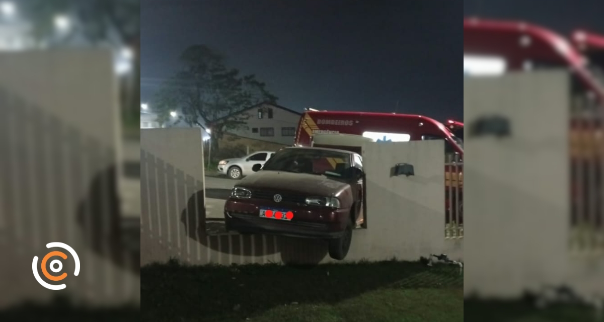 Colisão contra muro deixa motorista e criança feridos em Papanduva