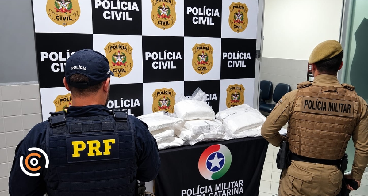 2 PM apreende cerca de 53 kg de cocaína durante abordagem em Papanduva.jpg