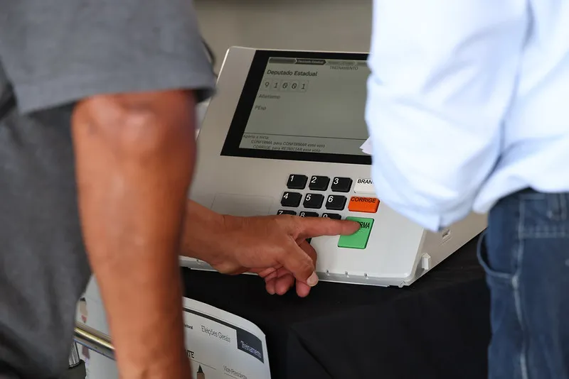 Eleições 2026: candidaturas para a Alesc registram queda de 33,87%