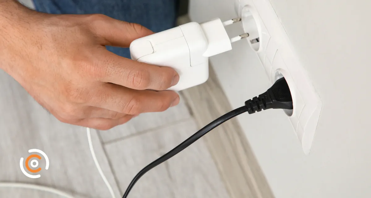'Consumo fantasma': Você deixa aparelhos na tomada? Veja como isso pode afetar a conta de luz
